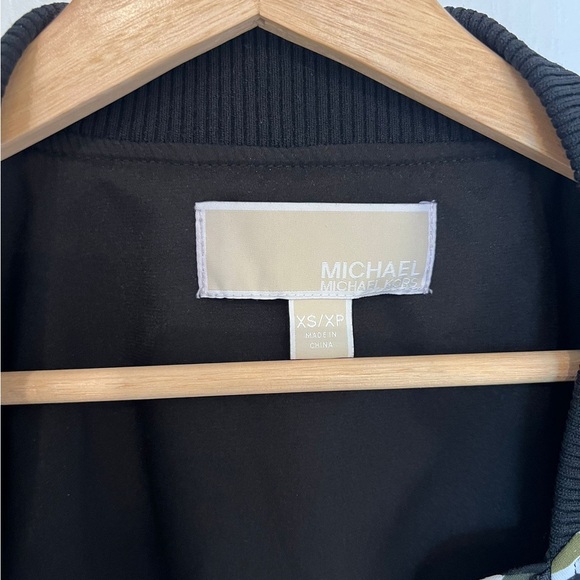 Michael Kors Women’s Camo zip up Bomber Jacket XS - Picture 4 of 5